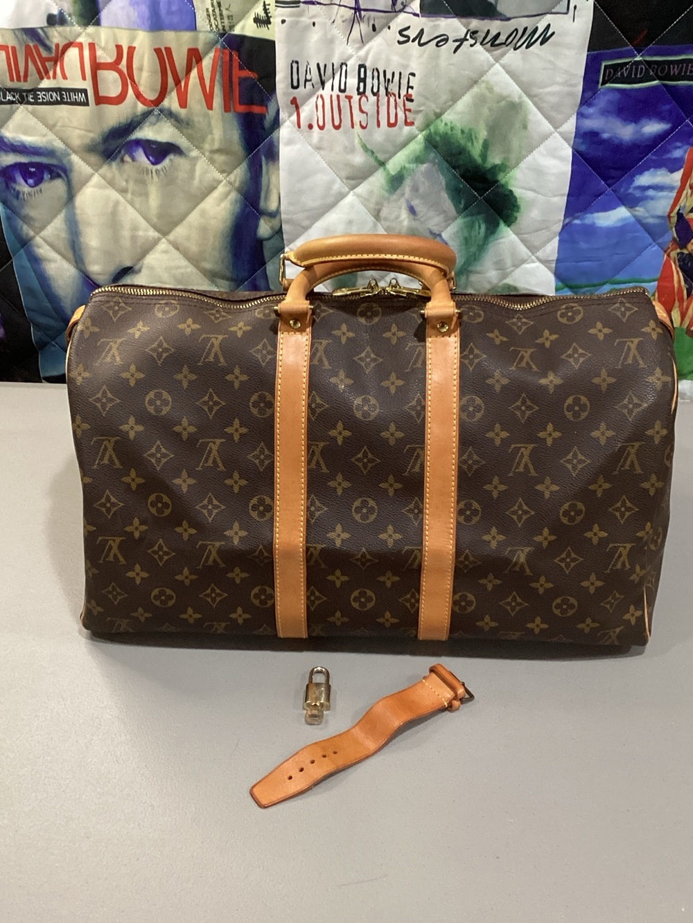 EUC Louis Vuitton Brown Monogram Keepall 45 with Lock/Key and Poignet FL1000